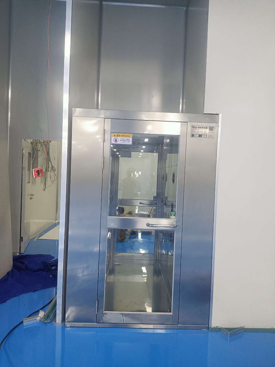 山東中泰物聯(lián)網(wǎng)有限公司風(fēng)淋室安裝